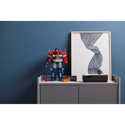 LEGO ICONS OPTIMUS PRIME 10302