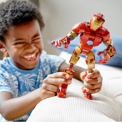 LEGO MARVEL SUPER HEROES L ARMURE ARTICULEE D IRON MAN 76206