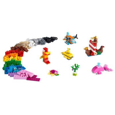 LEGO CLASSIC JEUX CREATIFS DANS L OCEAN 11018
