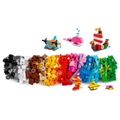 LEGO CLASSIC JEUX CREATIFS DANS L OCEAN 11018